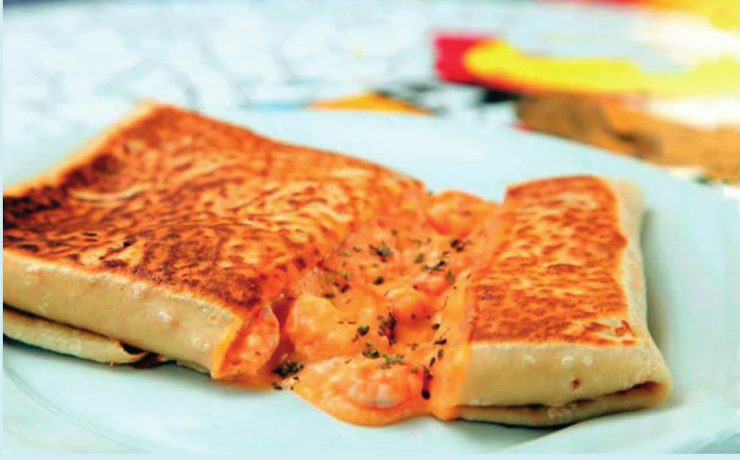 Crepe do Manguetown, dourado e recheado